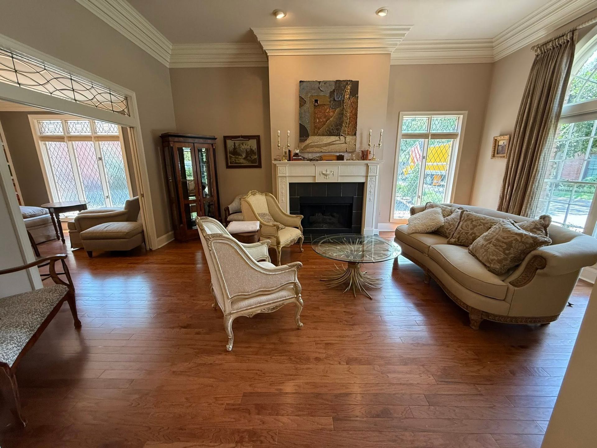 What a properly emptied formal living room looks like.